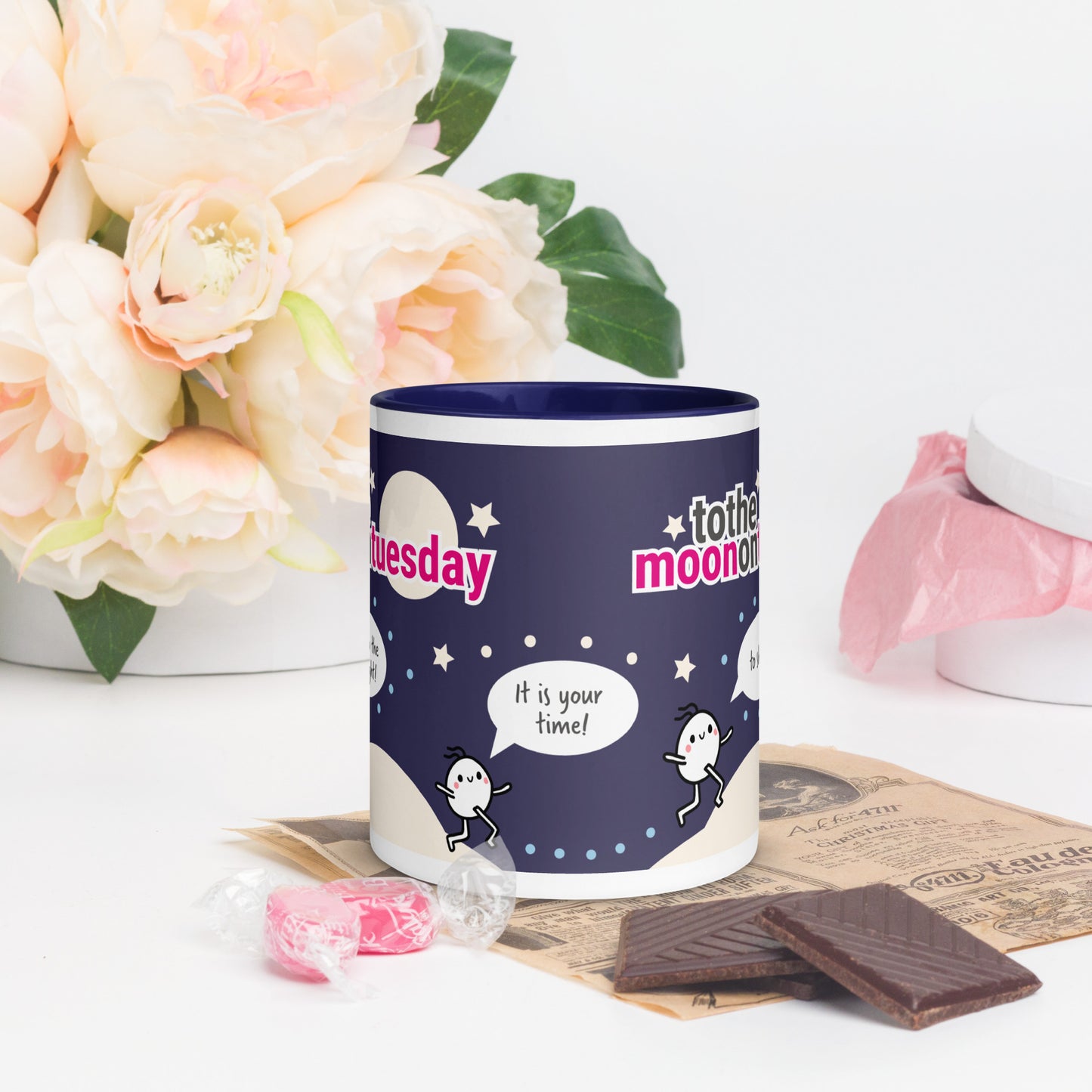 Fun cartoon moon, stars, aliens and spaceship coffee mug